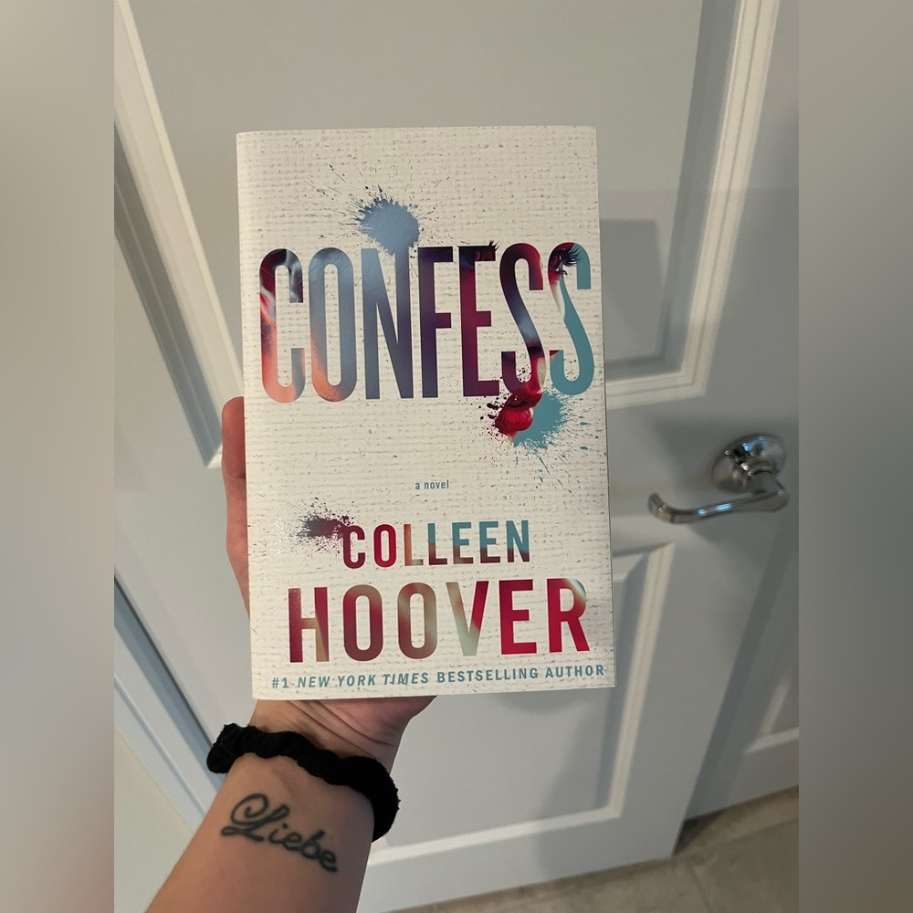 Colleen Hoover: Confess